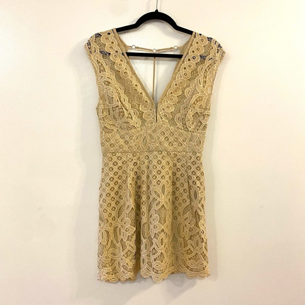 Free People Womens A Line Mini Dress Beige Lace V Neck Sleeveless Lined T-Back 4